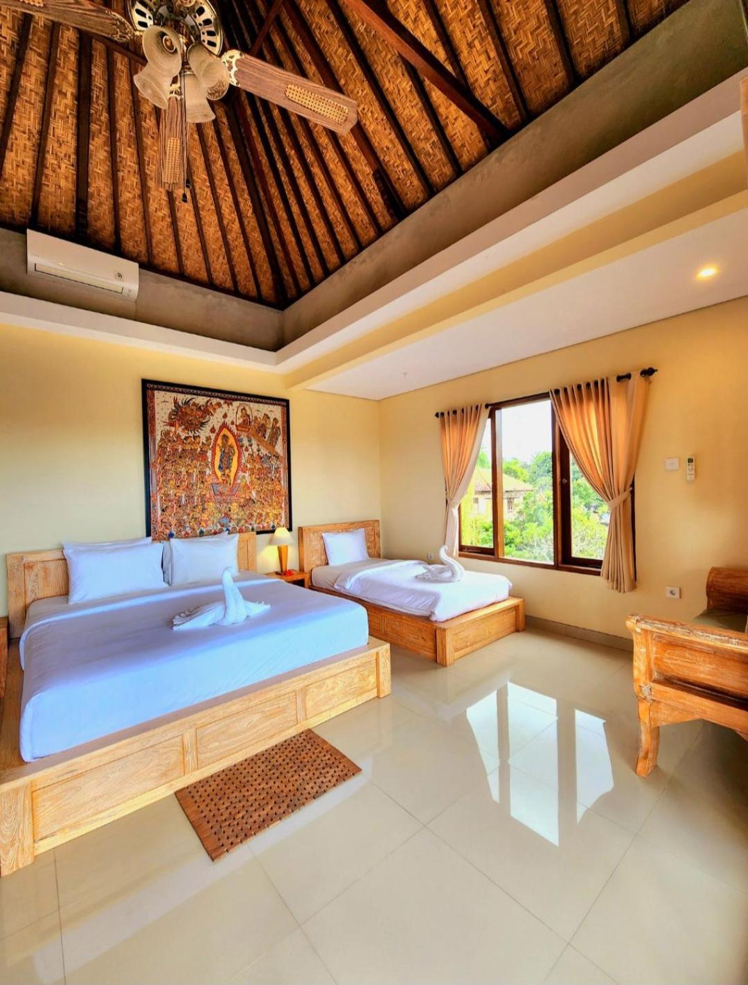 Buda Amitaba Ubud  Bilik gambar