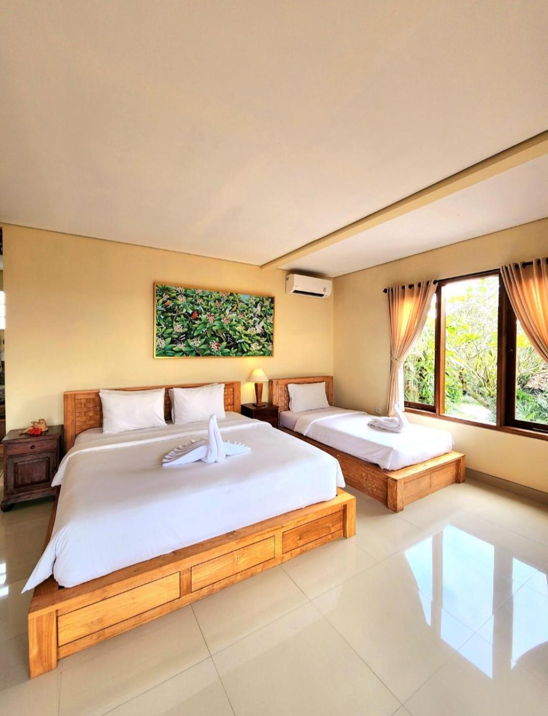 Buda Amitaba Ubud  Luaran gambar